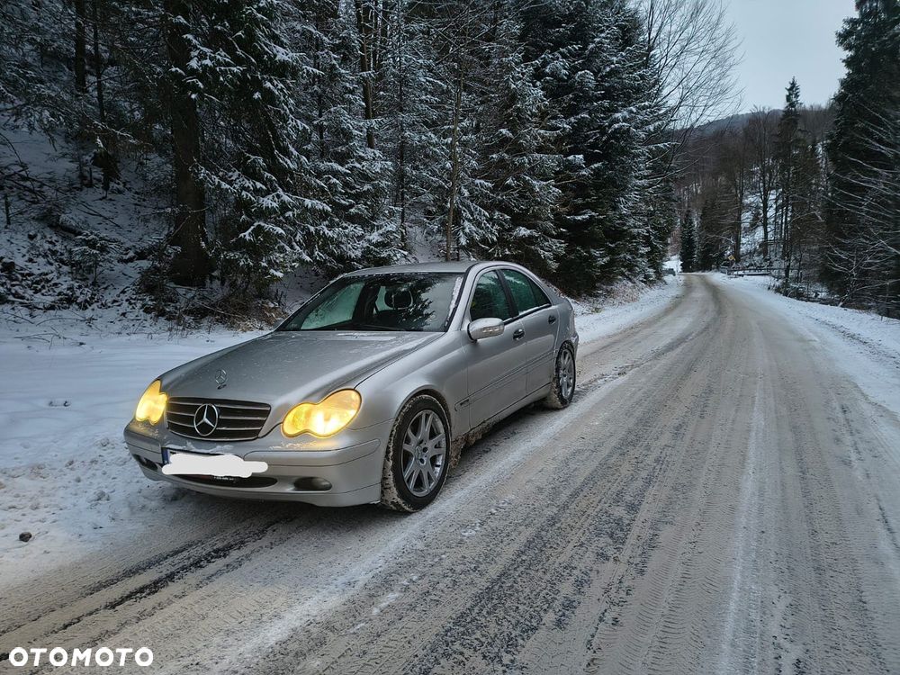 Mercedes-Benz Klasa C 180 T Kompressor Classic - 2
