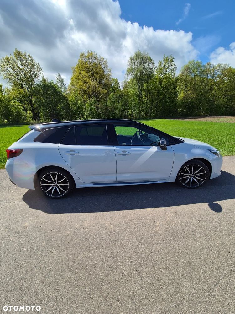 Toyota Corolla 2.0 Hybrid GR Sport Dynamic - 6