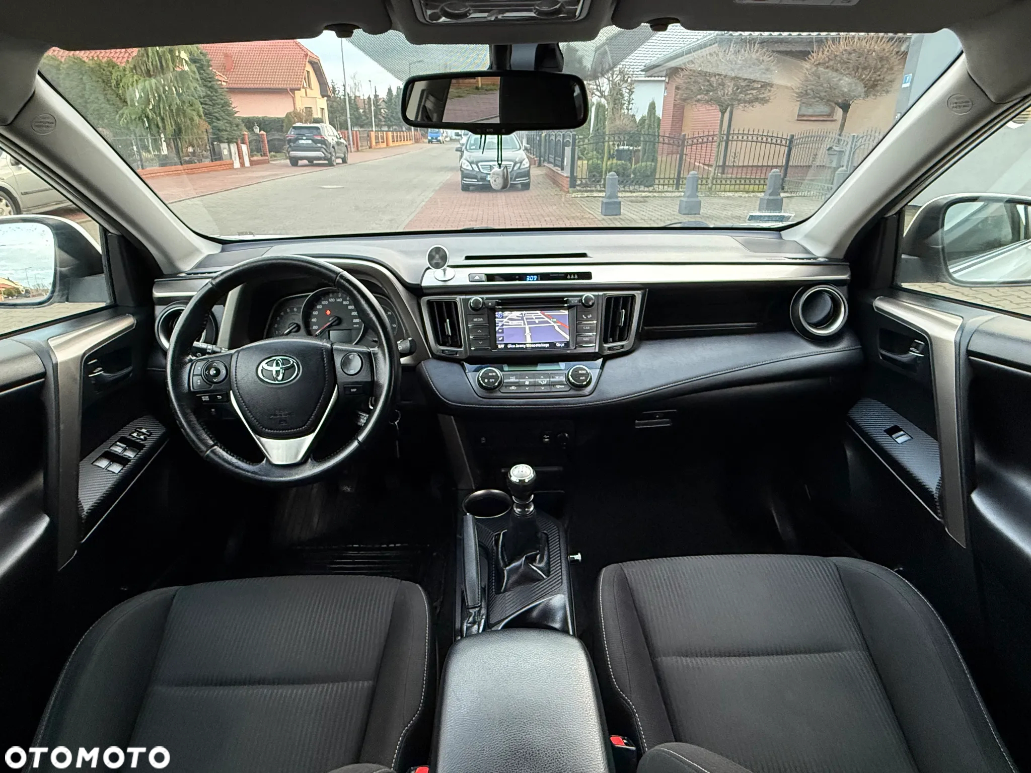 Toyota RAV4 2.0 D-4D Active - 22