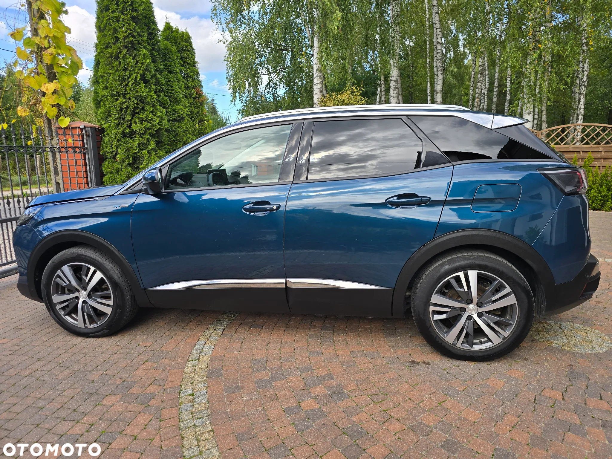 Peugeot 3008 1.6 PureTech HYbrid Allure S&S EAT8 - 12