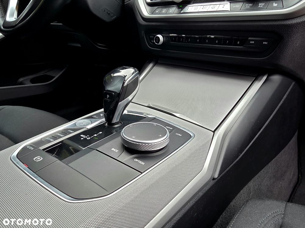 BMW Seria 3 318d Advantage - 21