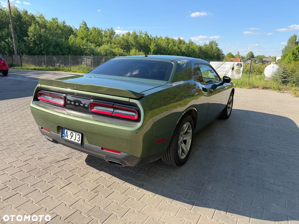 Dodge Challenger 3.6 SXT - 3