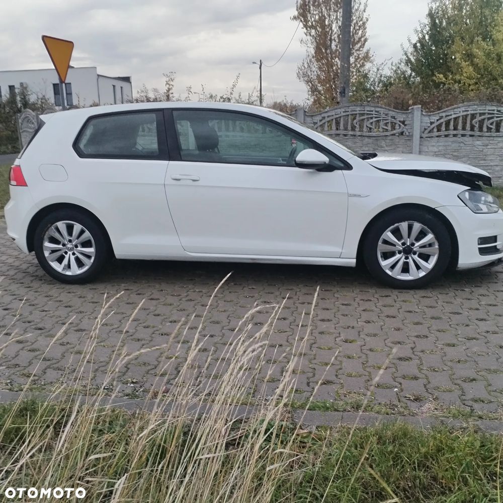 Volkswagen Golf - 8