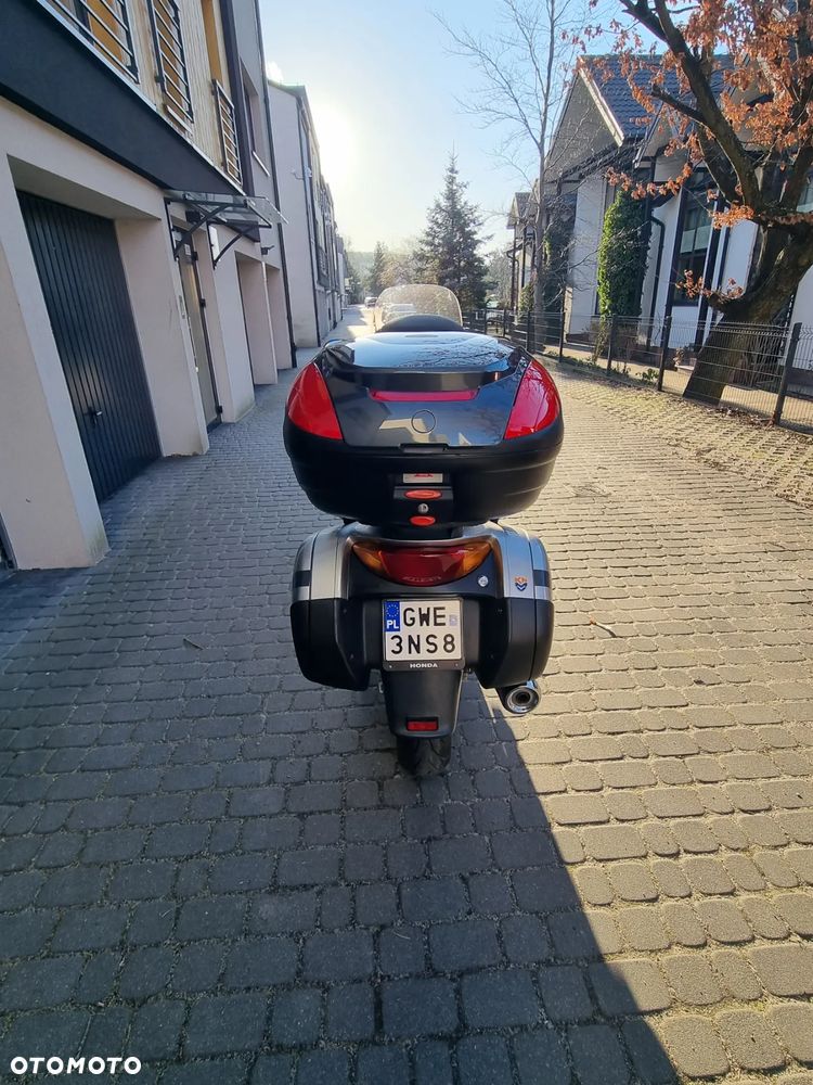 Honda NT - 6