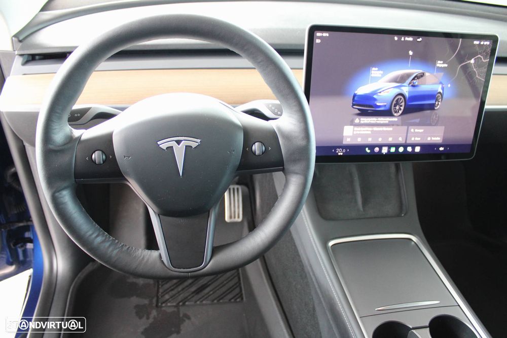 Tesla Model Y Long Range Dual Motor AWD - 8