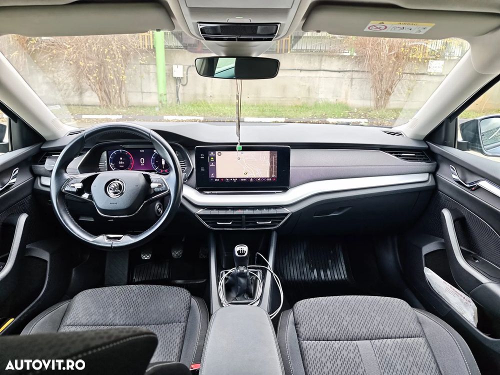 Skoda Octavia 2.0 TDI Style - 8