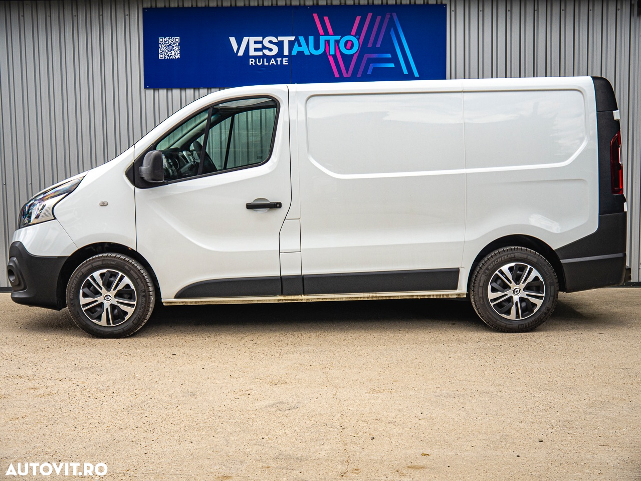 Renault Trafic - 14