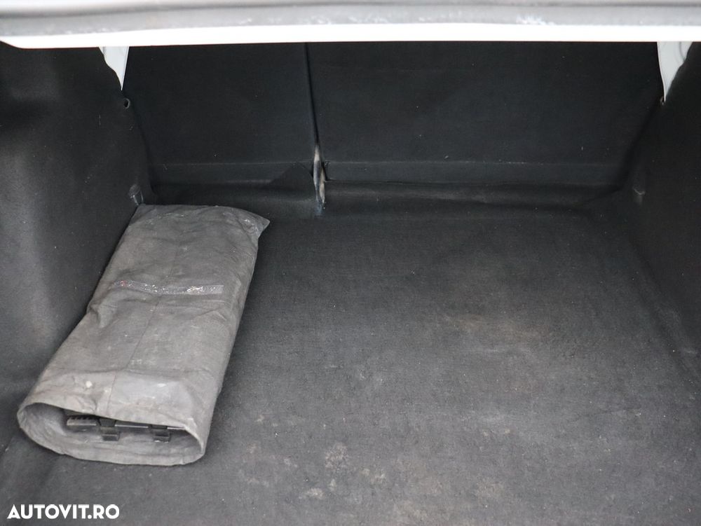 Dacia Logan TCe 90 MT6 Comfort - 19
