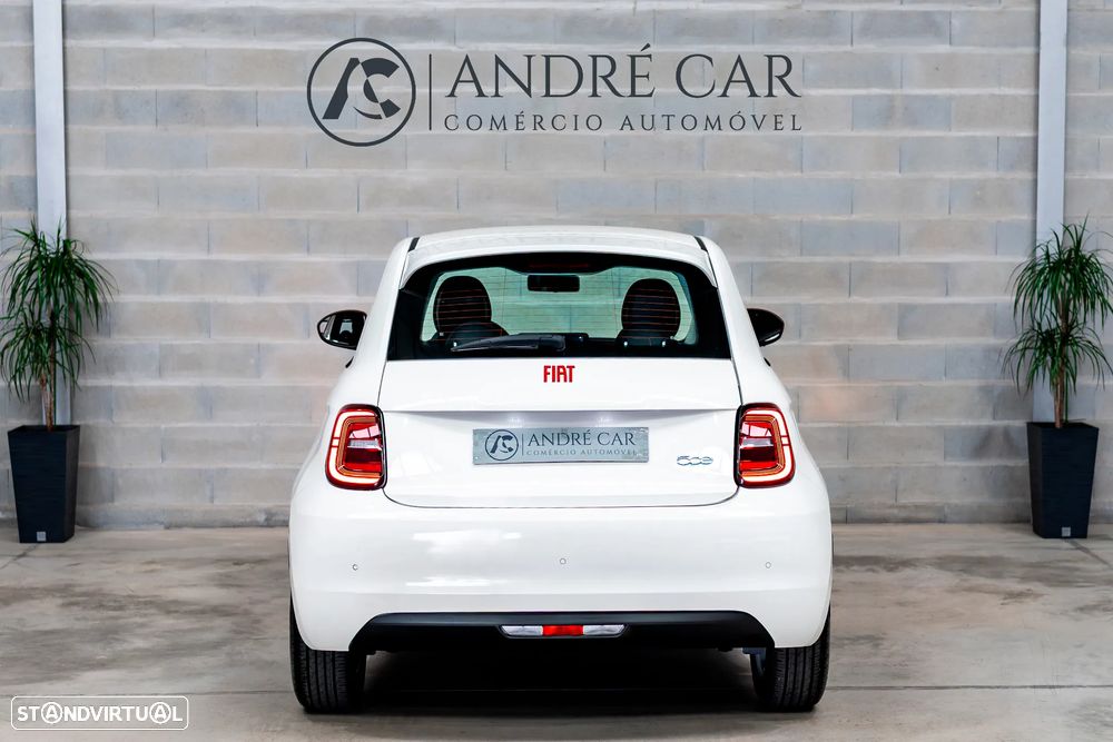 Fiat 500e 23,8kWh Red - 8