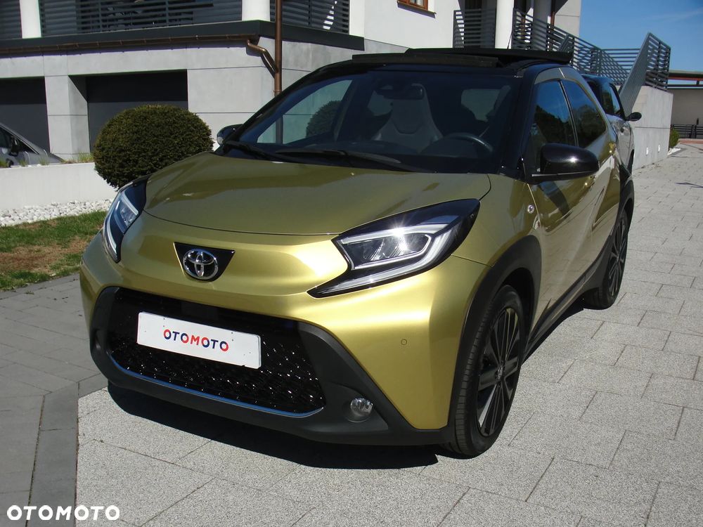 Toyota Aygo X x-shift x-clusive Style Selection - 1
