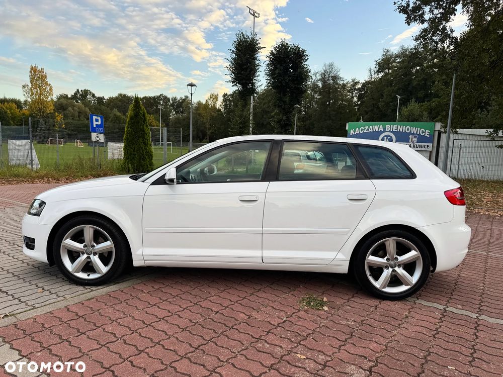 Audi A3 Sportback - 9