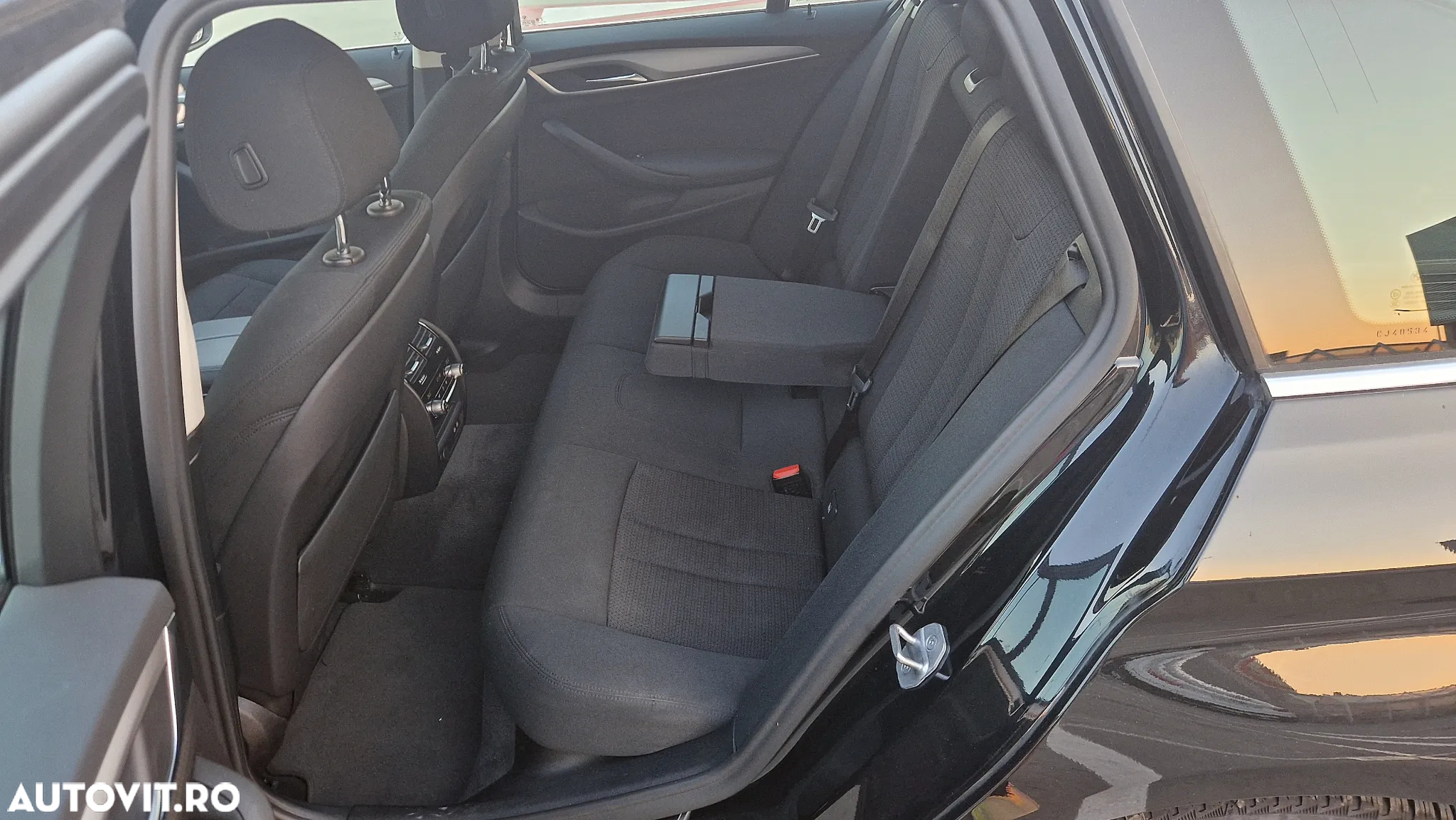 BMW Seria 5 520d Touring Aut. Luxury Line - 13