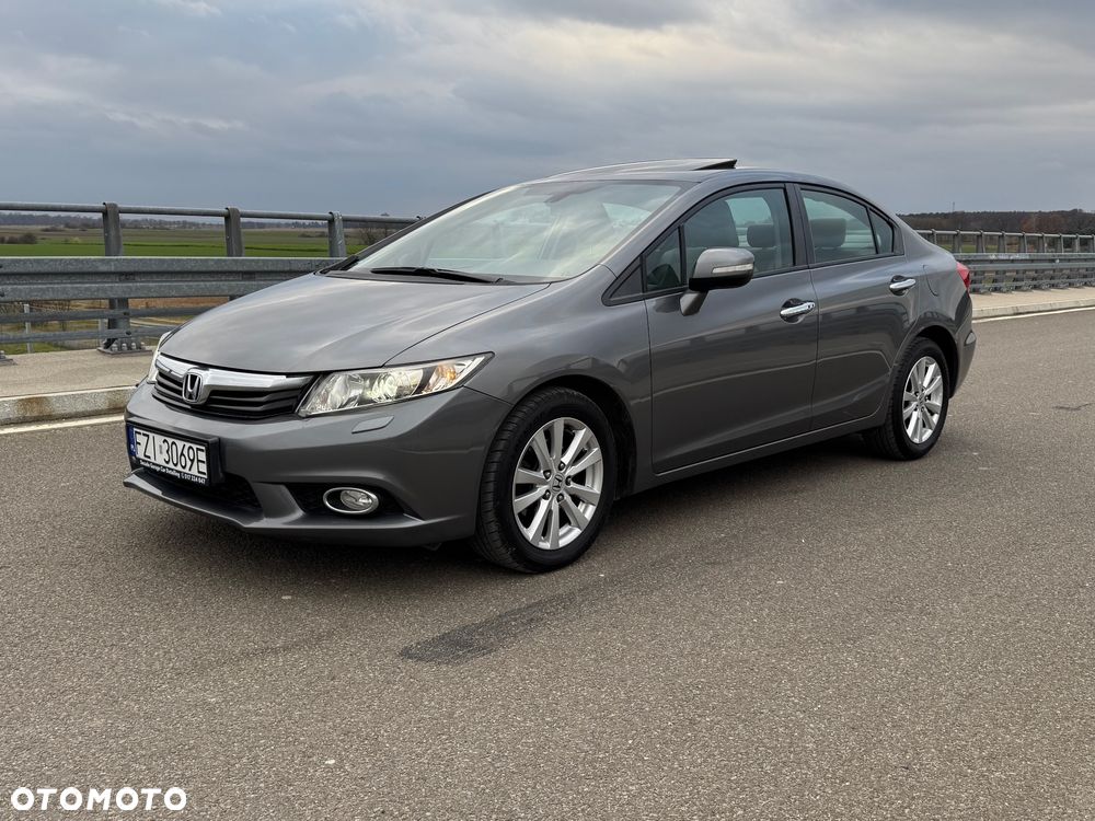 Honda Civic 1.8 Executive i-SHIFT - 1