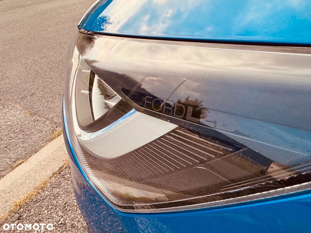 Ford Focus 1.0 EcoBoost Titanium X - 19