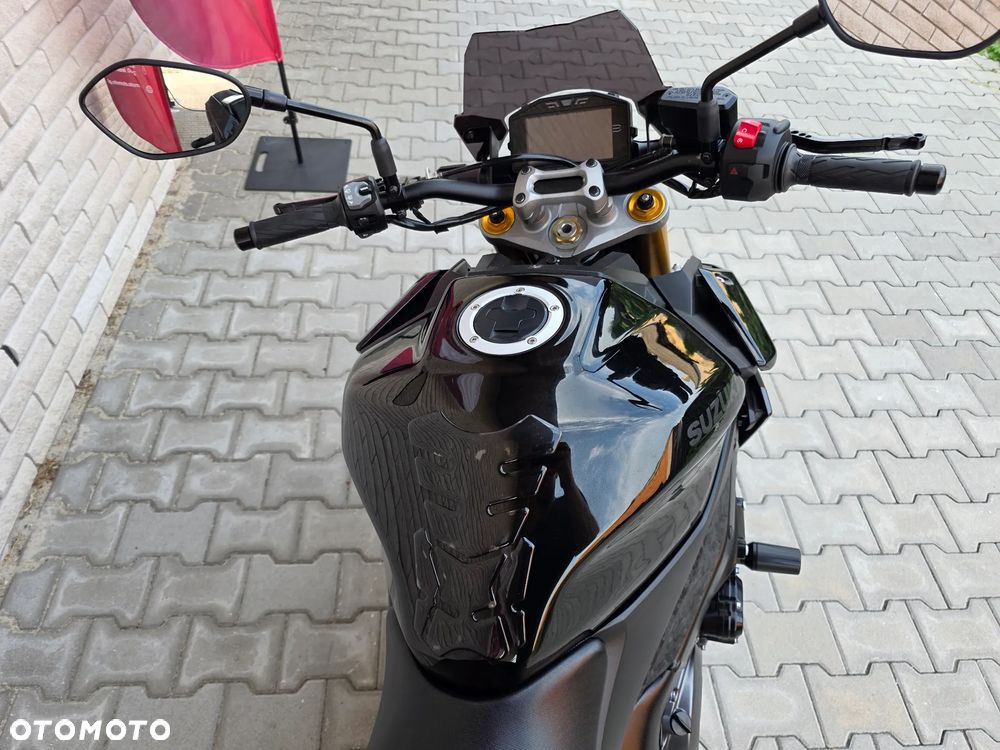 Suzuki GSX 1000 - 8