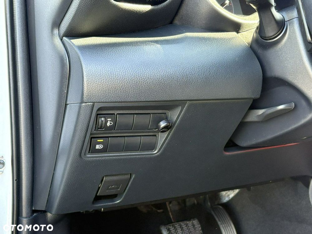 Toyota Yaris - 25