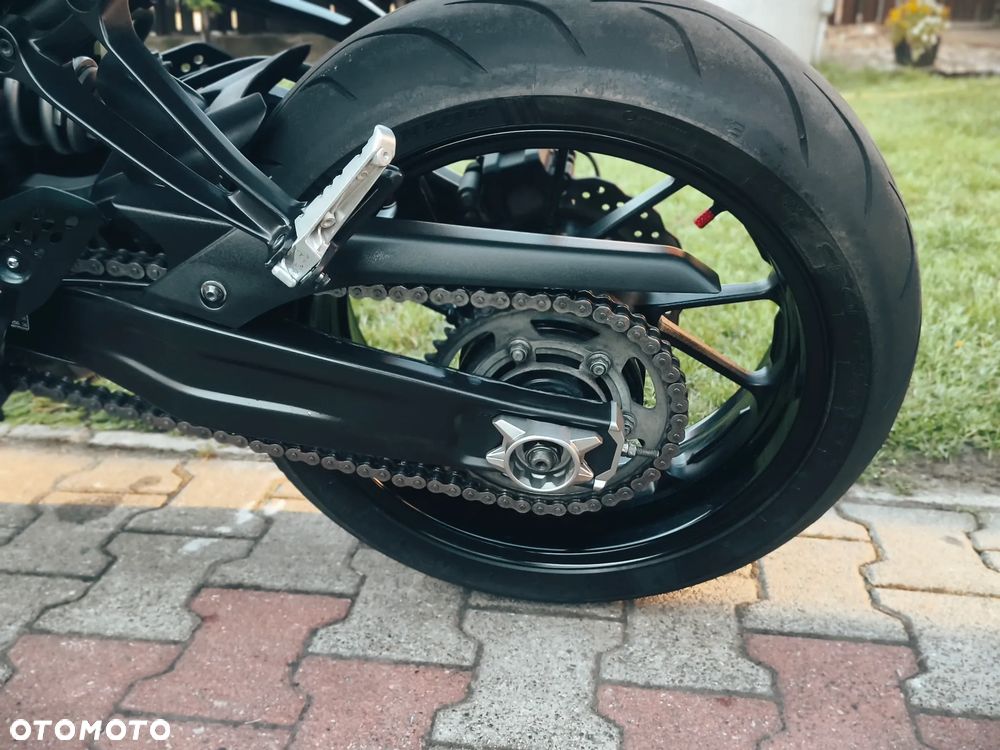 Yamaha MT - 19