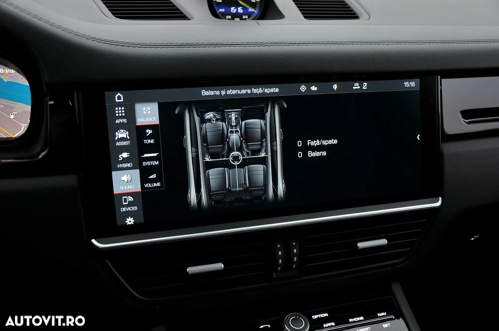 Porsche Cayenne - 26