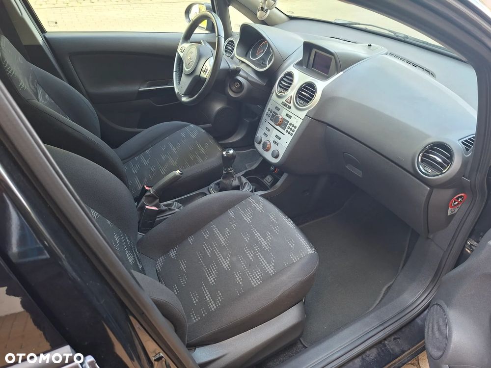 Opel Corsa 1.4 16V Edition - 26