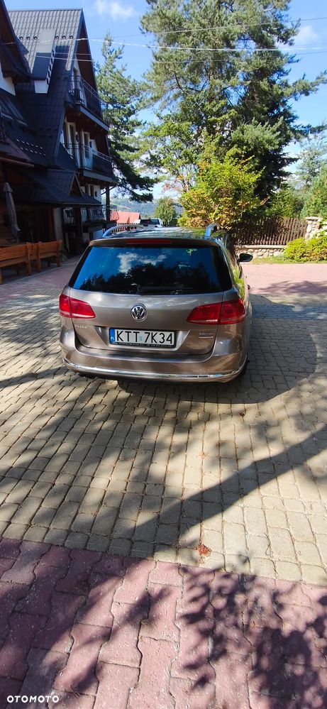 Volkswagen Passat 2.0 TDI DSG BlueMotion Technology Comfortline - 4