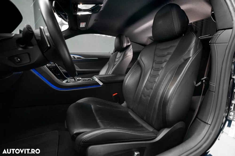 BMW M8 M850i xDrive - 26
