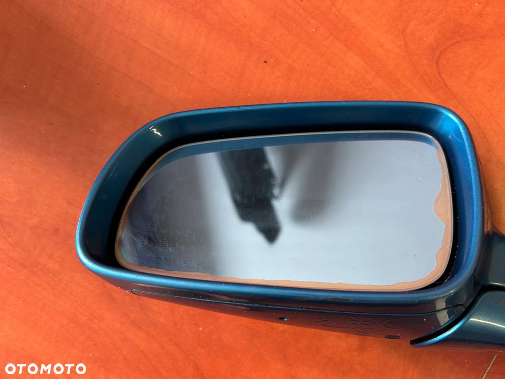 LUSTERKO LEWE AUDI A4 B5 014742 5 PIN - 2