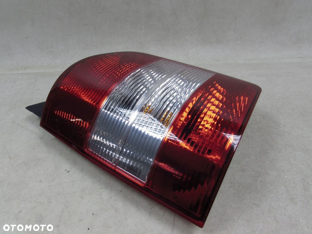 VW TRANSPORTER MULTIVAN T5 LIFT 09-15 LAMPA TYL LEWA DRZWI SKRZYDELKA 7H0945095L - 3
