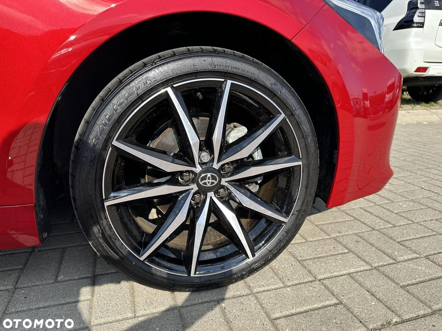Toyota Corolla 2.0 Hybrid GR Sport Dynamic - 24