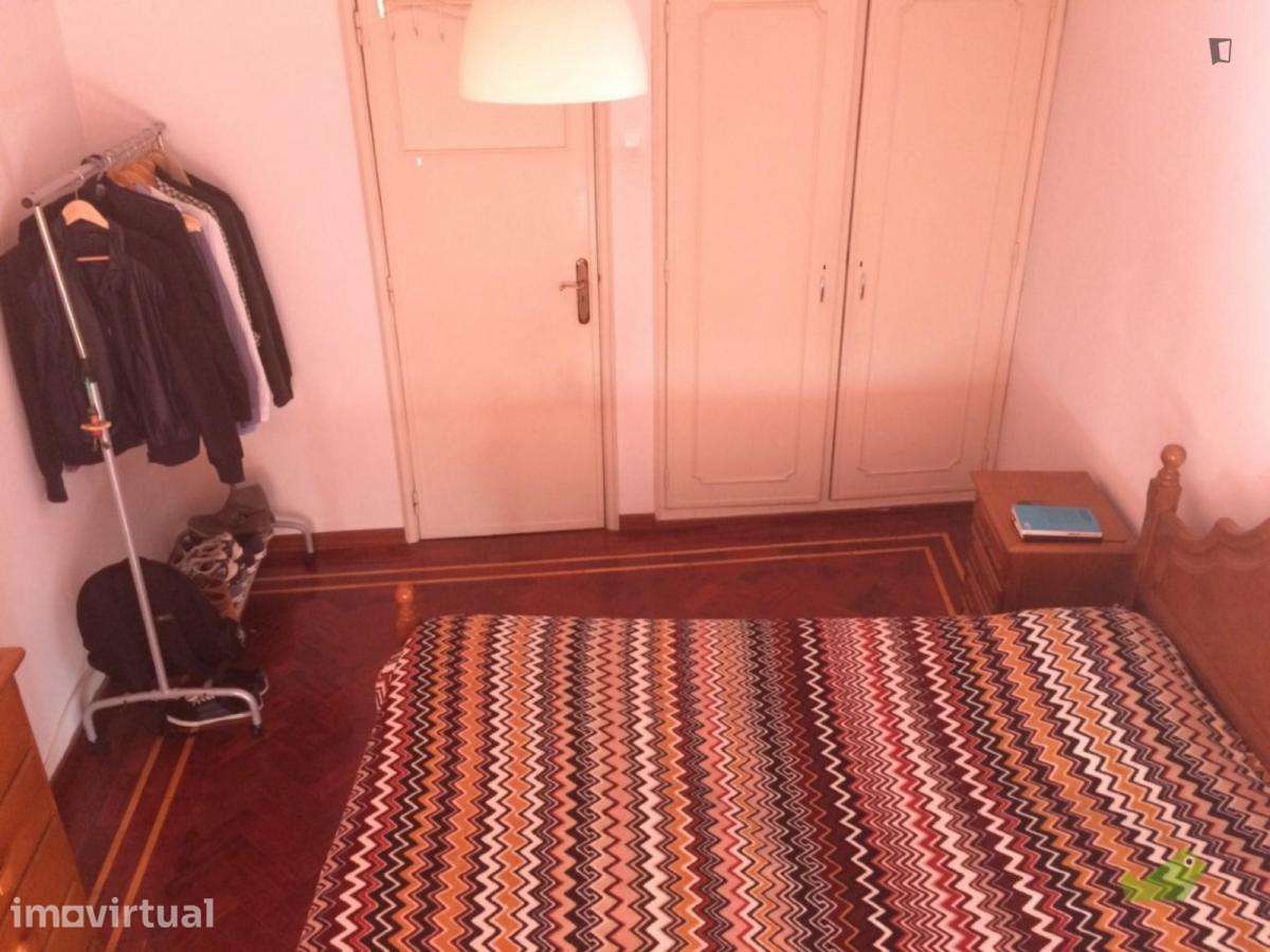 Quarto - localizado em Picoas Lisbon - Grande imagem: 2/7