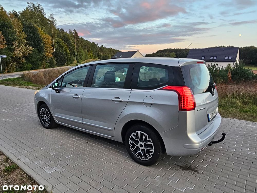 Peugeot 5008 1.6 HDi Premium - 4