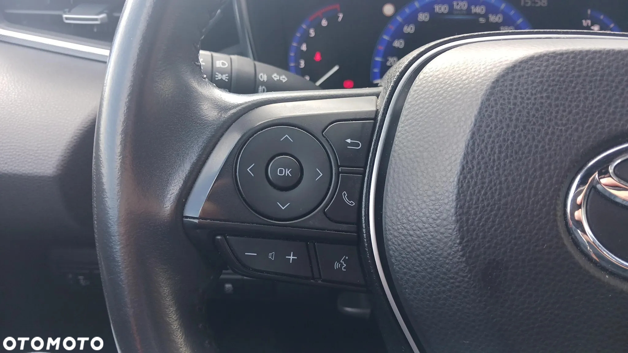 Toyota Corolla 1.8 Hybrid Comfort - 15