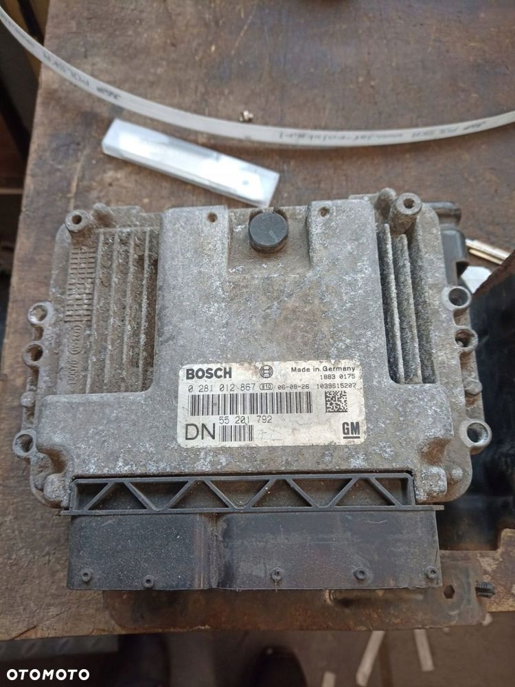 OPEL ASTRA H ZAFIRA KOMPUTER STEROWNIK 0281012867 55201792 DN - 1