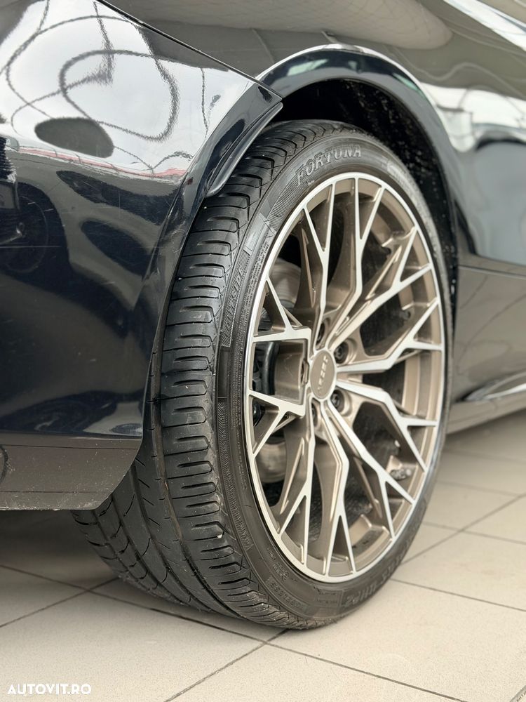 Mercedes-Benz C 180 9G-TRONIC AMG Line - 33