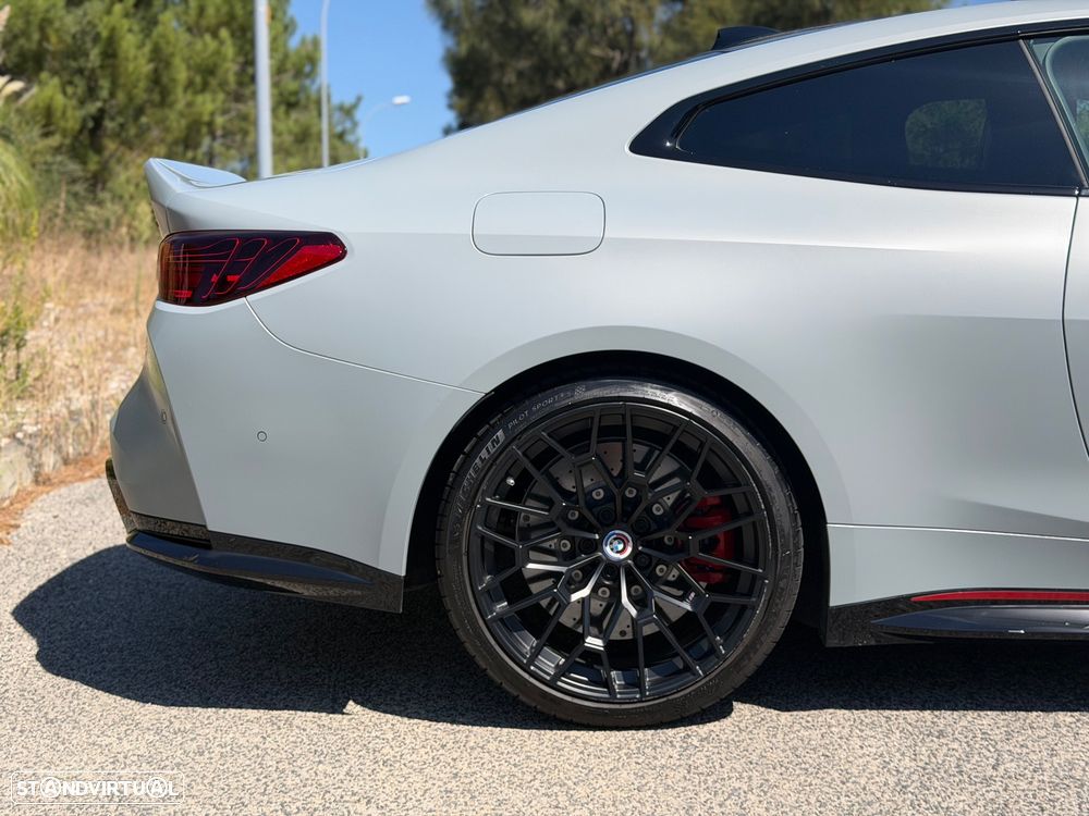 BMW M4 CSL - 17