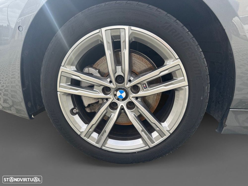 BMW 116 d Pack Desportivo M Auto - 14