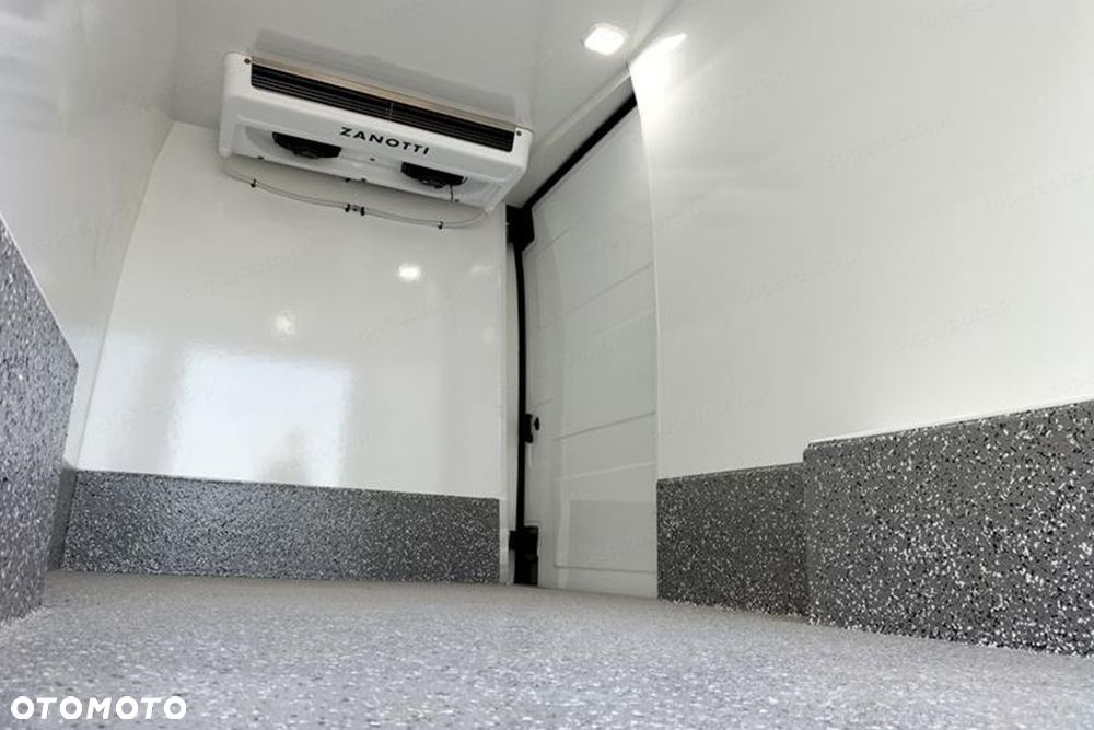 Renault Master L3H2 Izoterma 2.0 170KM - 8