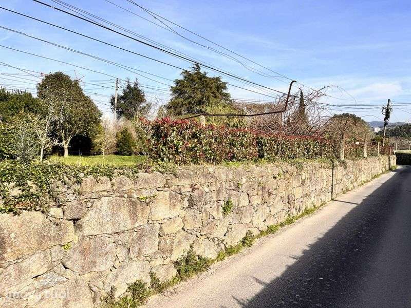 Terreno em São Pedro, Barcelos, com  500m² para construção - Grande imagem: 2/6
