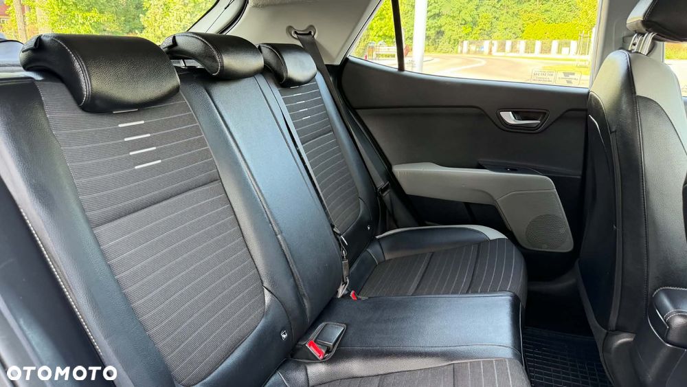 Kia Stonic 1.0 T-GDI GT Line DCT - 28