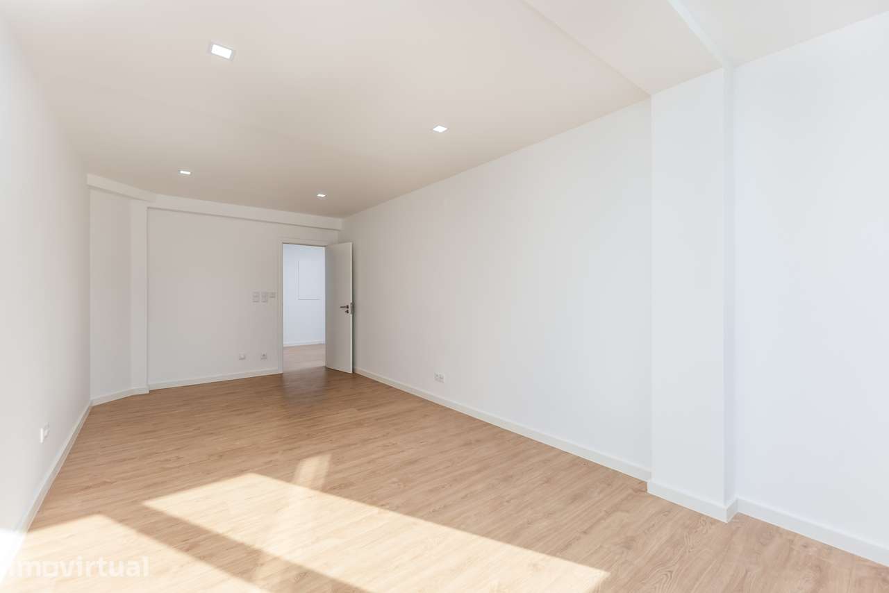 T3 Totalmente Remodelado e Equipado em Odivelas – 1.600€ - Grande imagem: 5/20