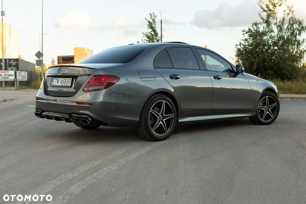 Mercedes-Benz Klasa E - 19