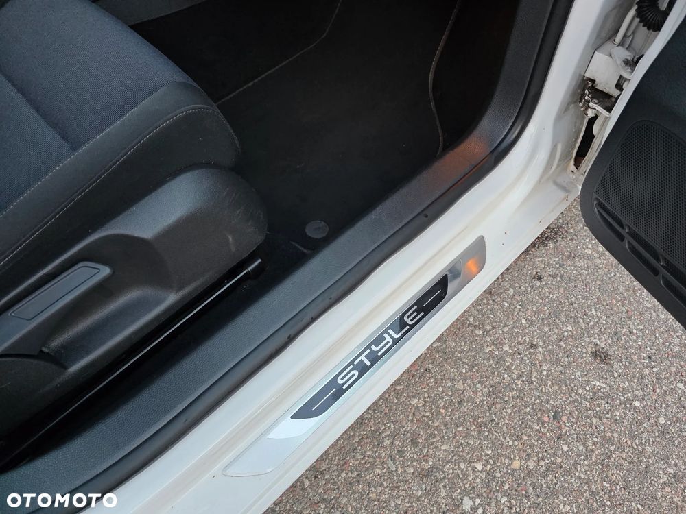 Volkswagen Golf 1.2 TSI BlueMotion Technology Style - 35