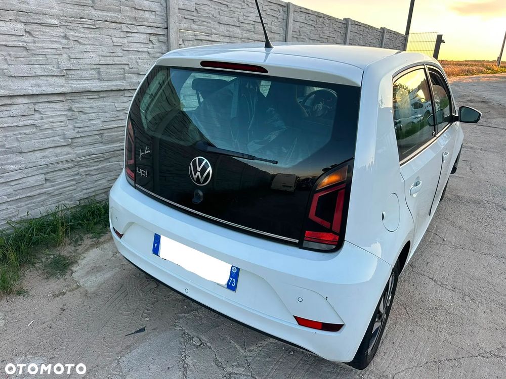 Volkswagen up! Active - 2