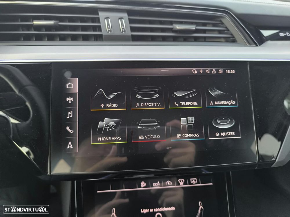 Audi e-tron 55 quattro S line - 48