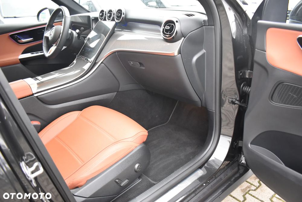Mercedes-Benz GLC 300 de PHEV 4-Matic Avantgarde - 18