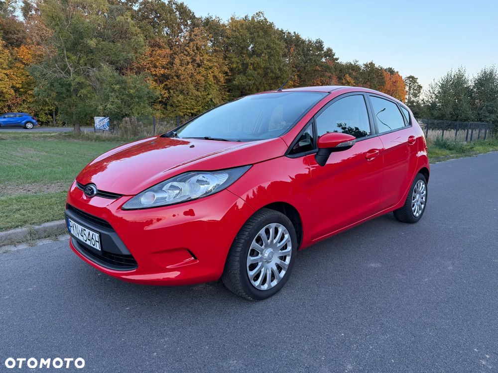 Ford Fiesta 2012 photo 2