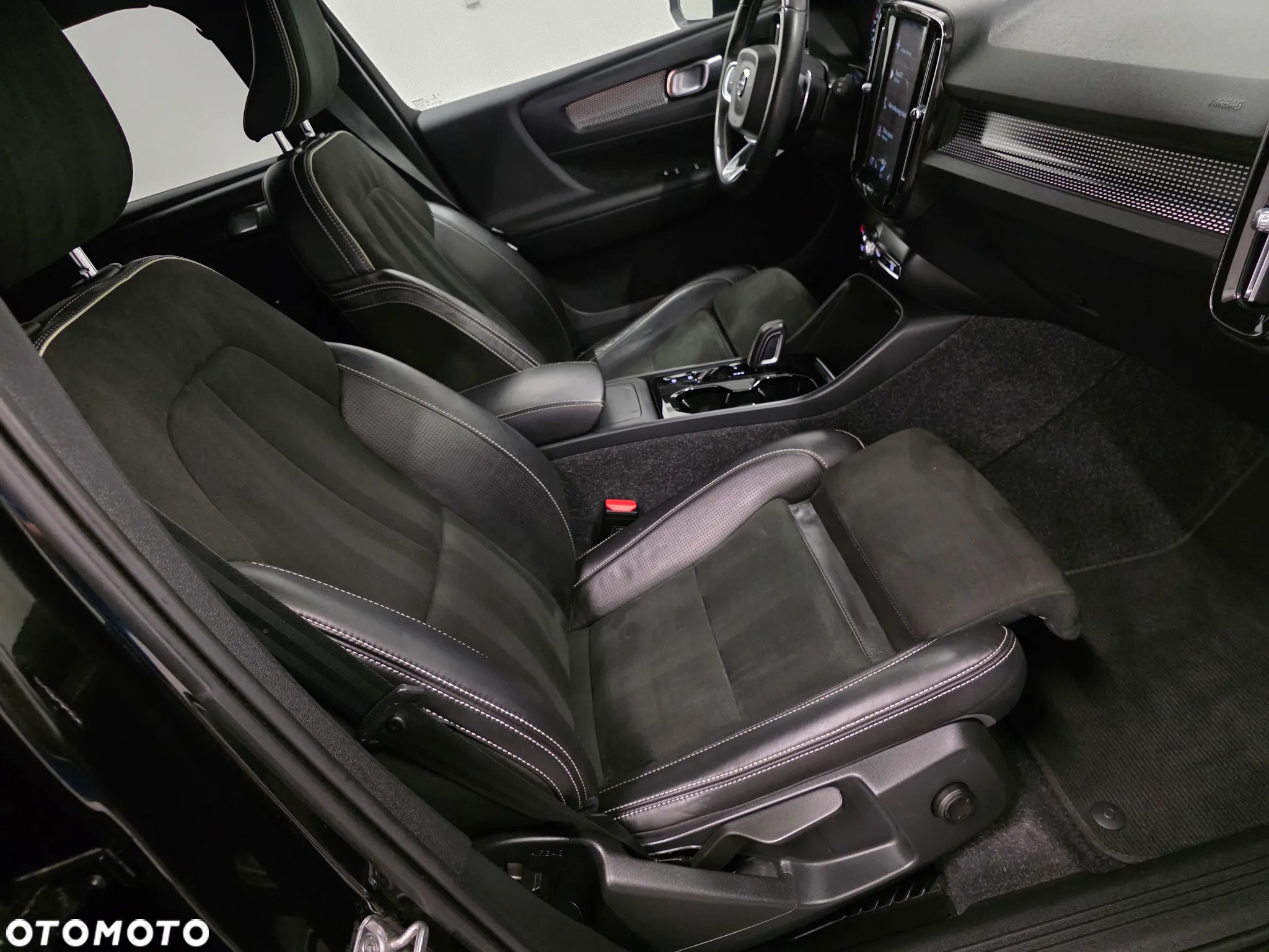 Volvo XC 40 D3 R-Design - 17