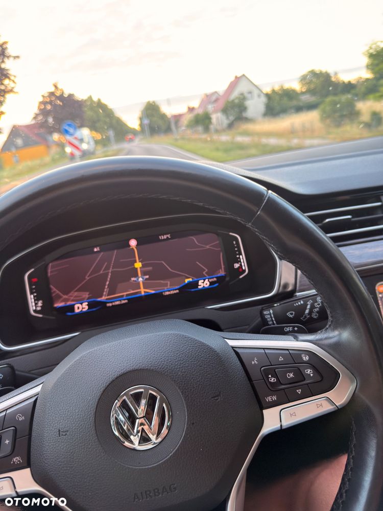 Volkswagen Passat 2.0 TDI SCR DSG 4Motion Business - 16