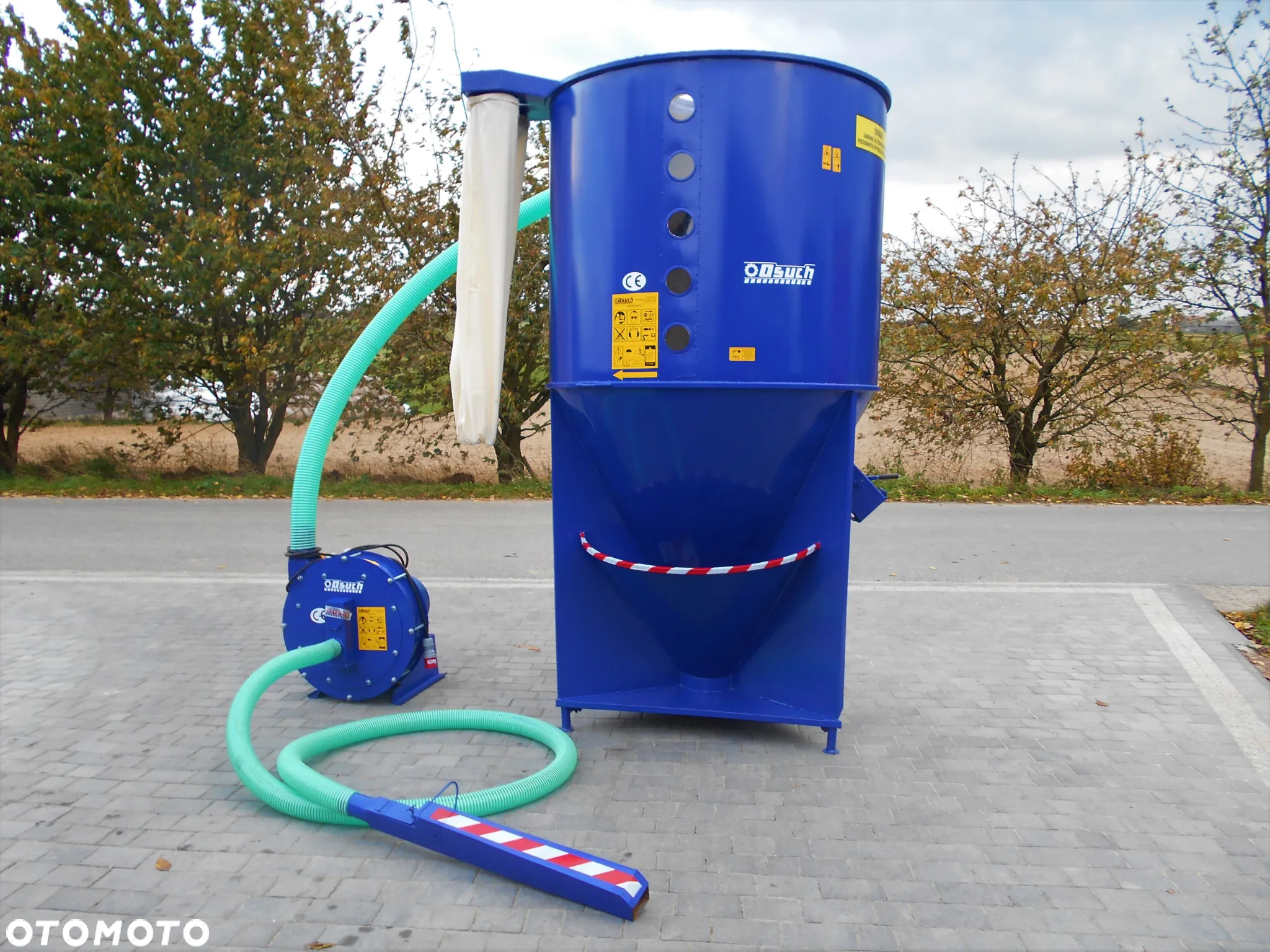 ZESTAW/AGREGAT PASZOWY mieszalnik 0,5-2t + śrutownik/rozdrabniacz/młynek OSUCH (wąż ssący 5m + tłoczący 3m +ssawa+ worki) waga TRANSPORT od ręki - 4