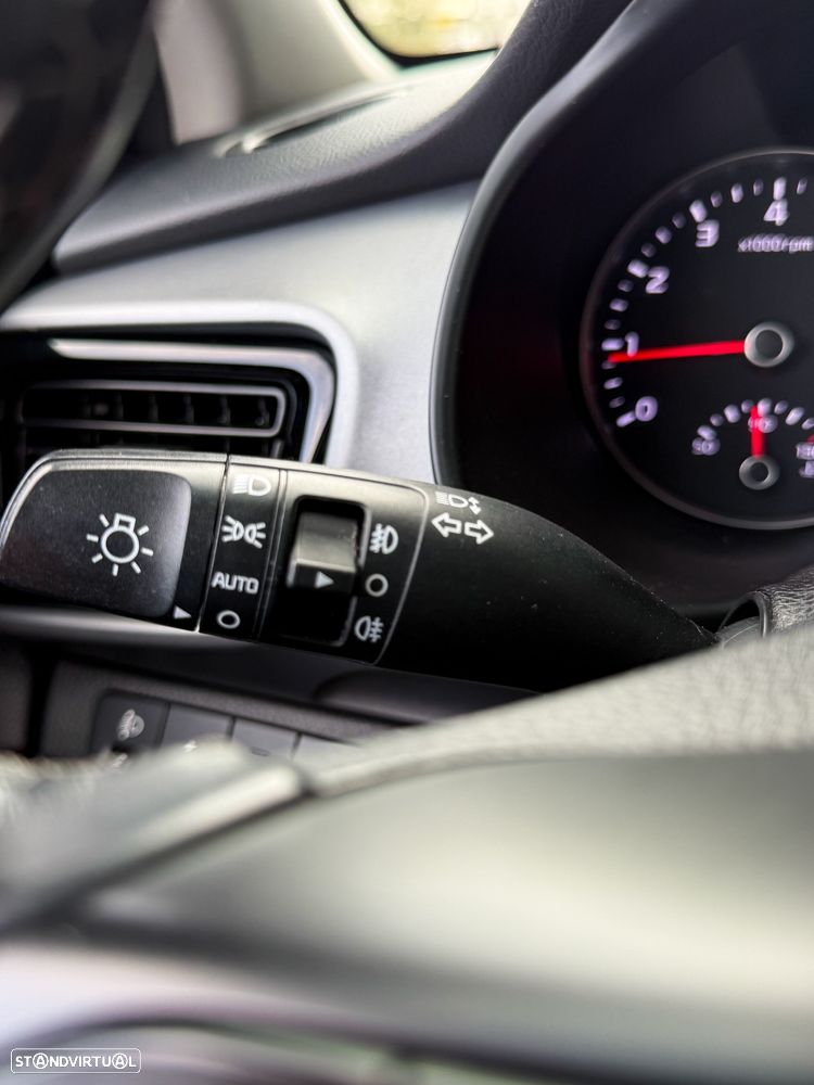 Kia Stonic 1.0 T-GDI Wave - 25