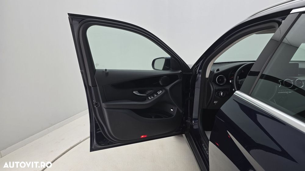 Mercedes-Benz GLC 250 d 4MATIC - 12